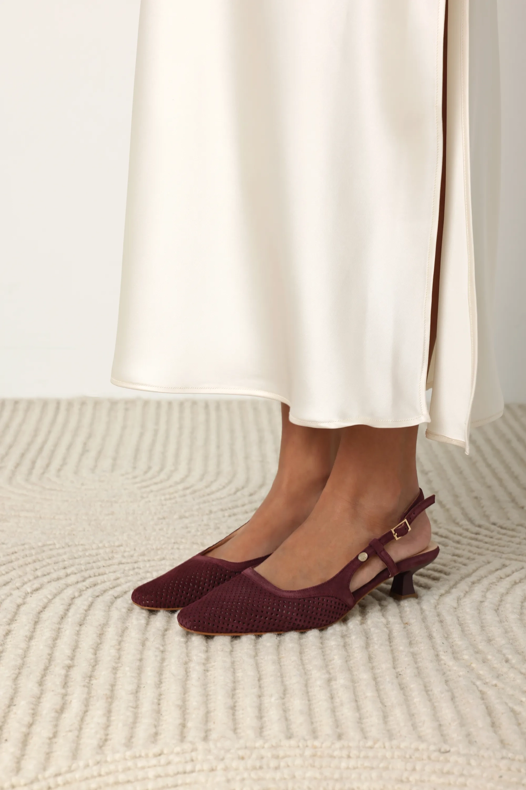 Carly sling Perfo suède Bordeauxrood