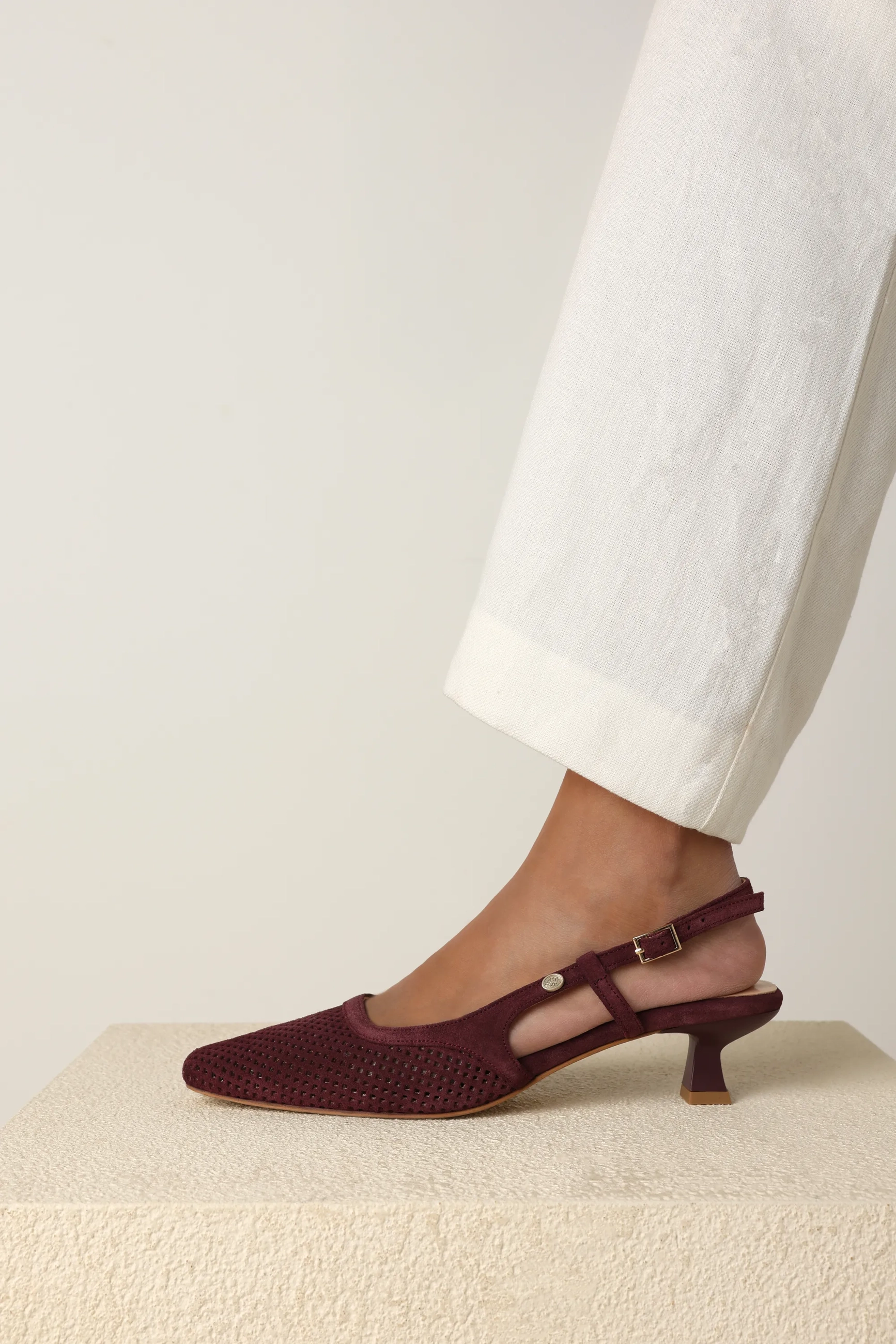 Carly sling Perfo suède Bordeauxrood