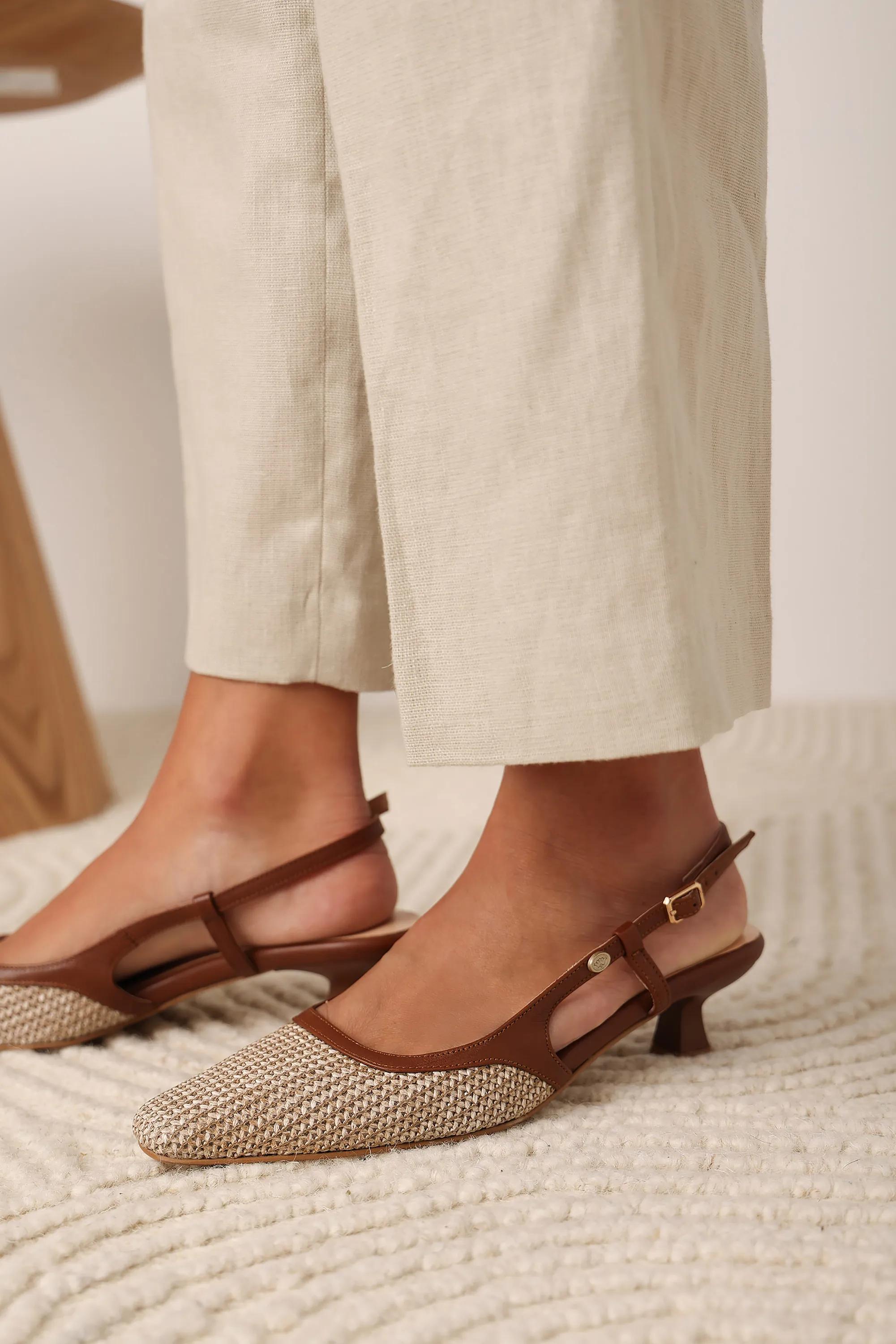 Carly Sling slingback raffia beige/bruin