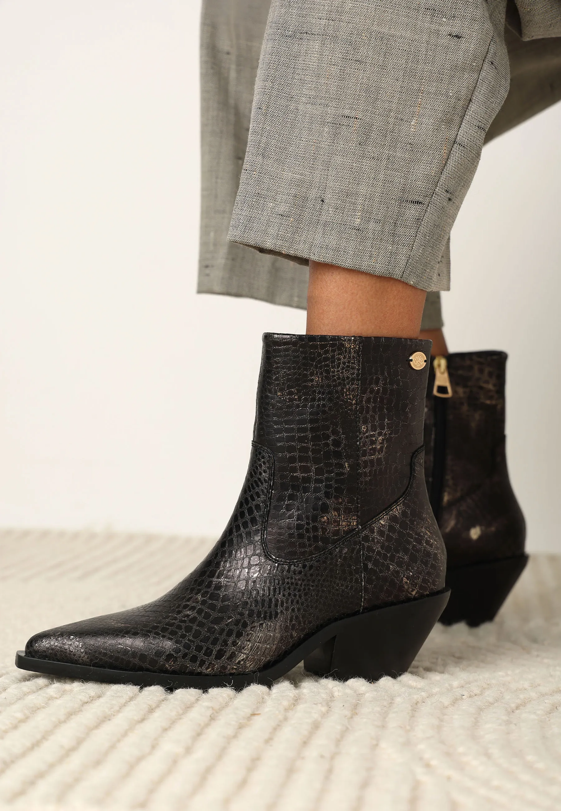 Flor short enkellaars Metallic leer Zwart