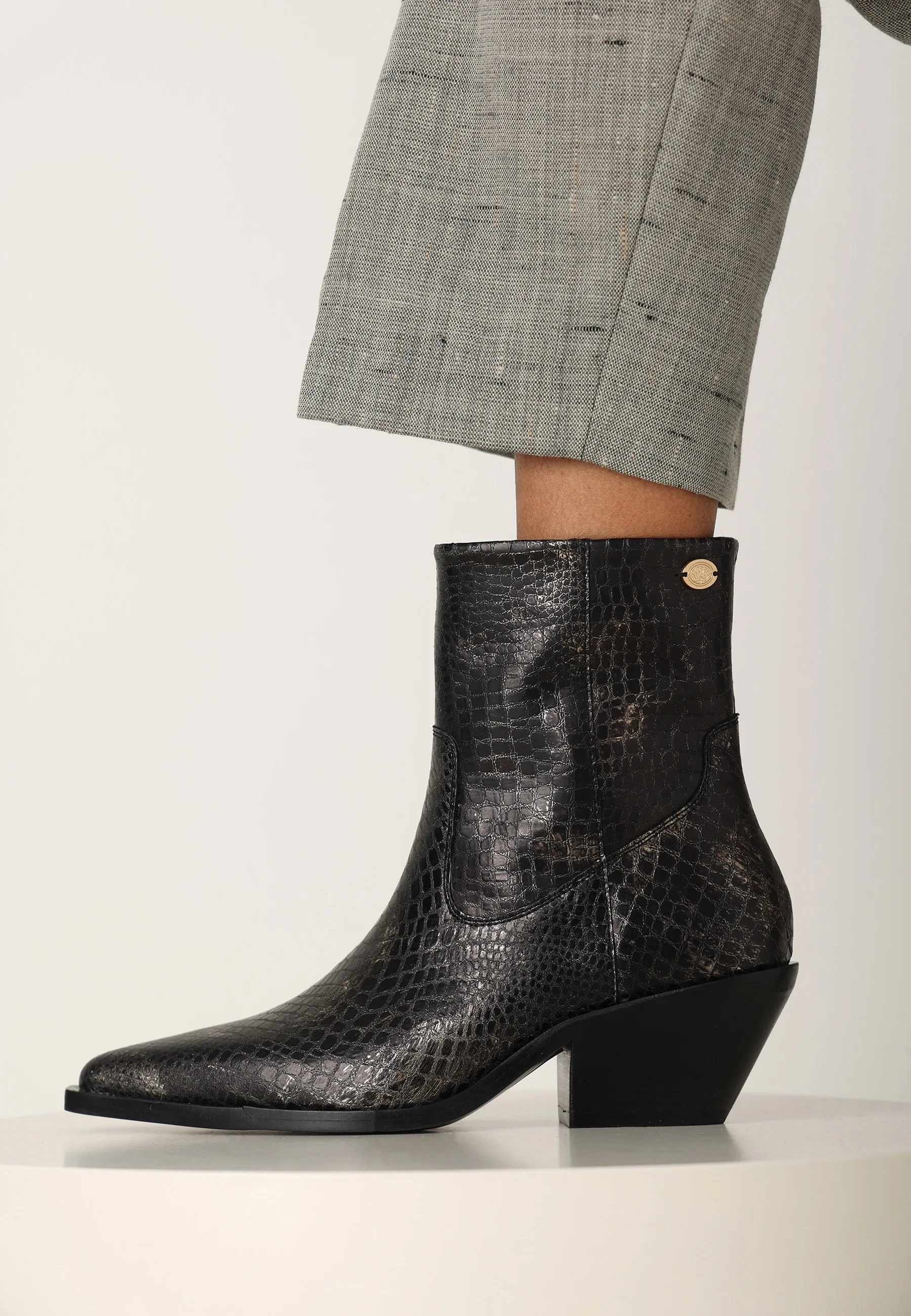 Flor short enkellaars Metallic leer Zwart
