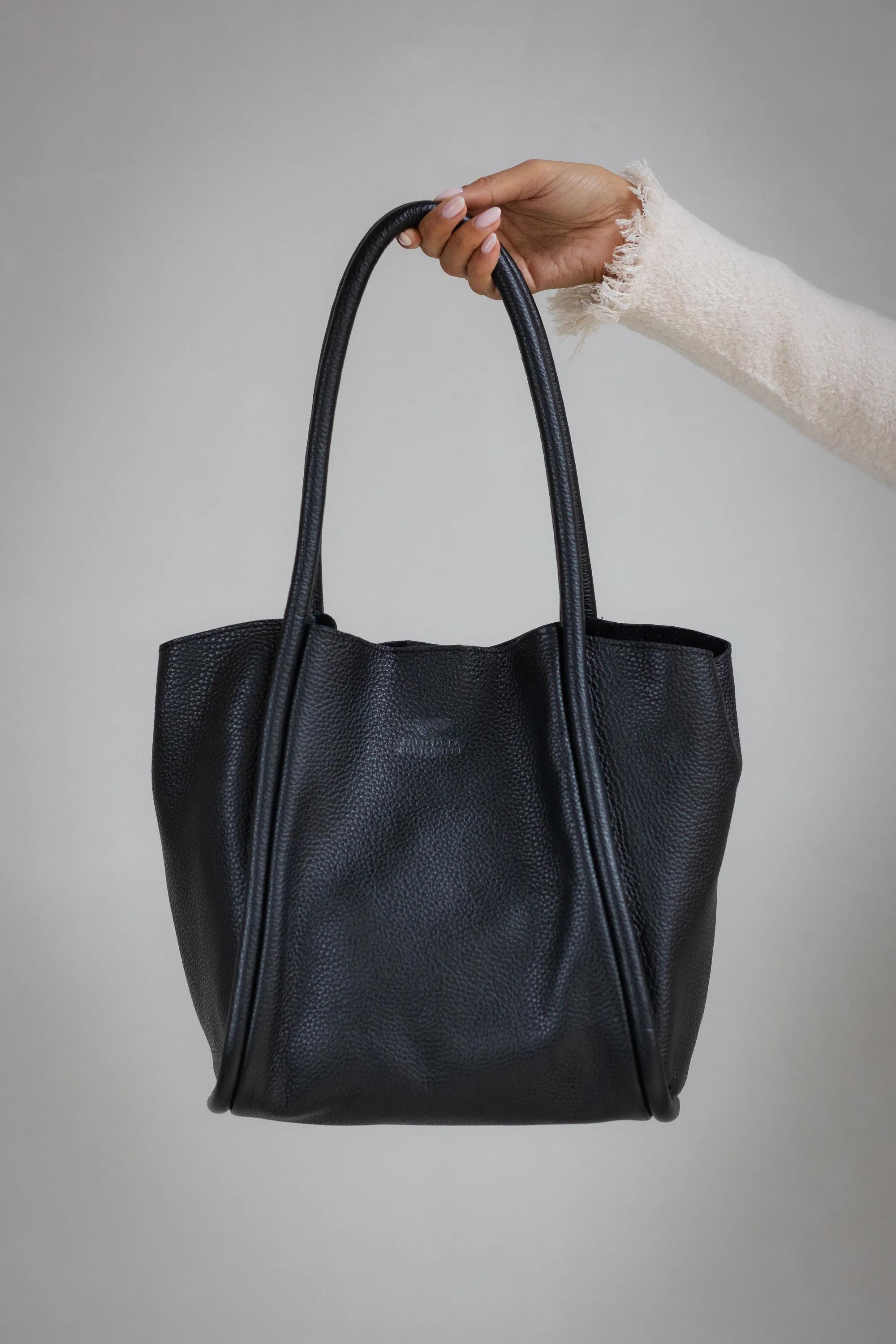 Nalani Schultertasche Leder Schwarz
