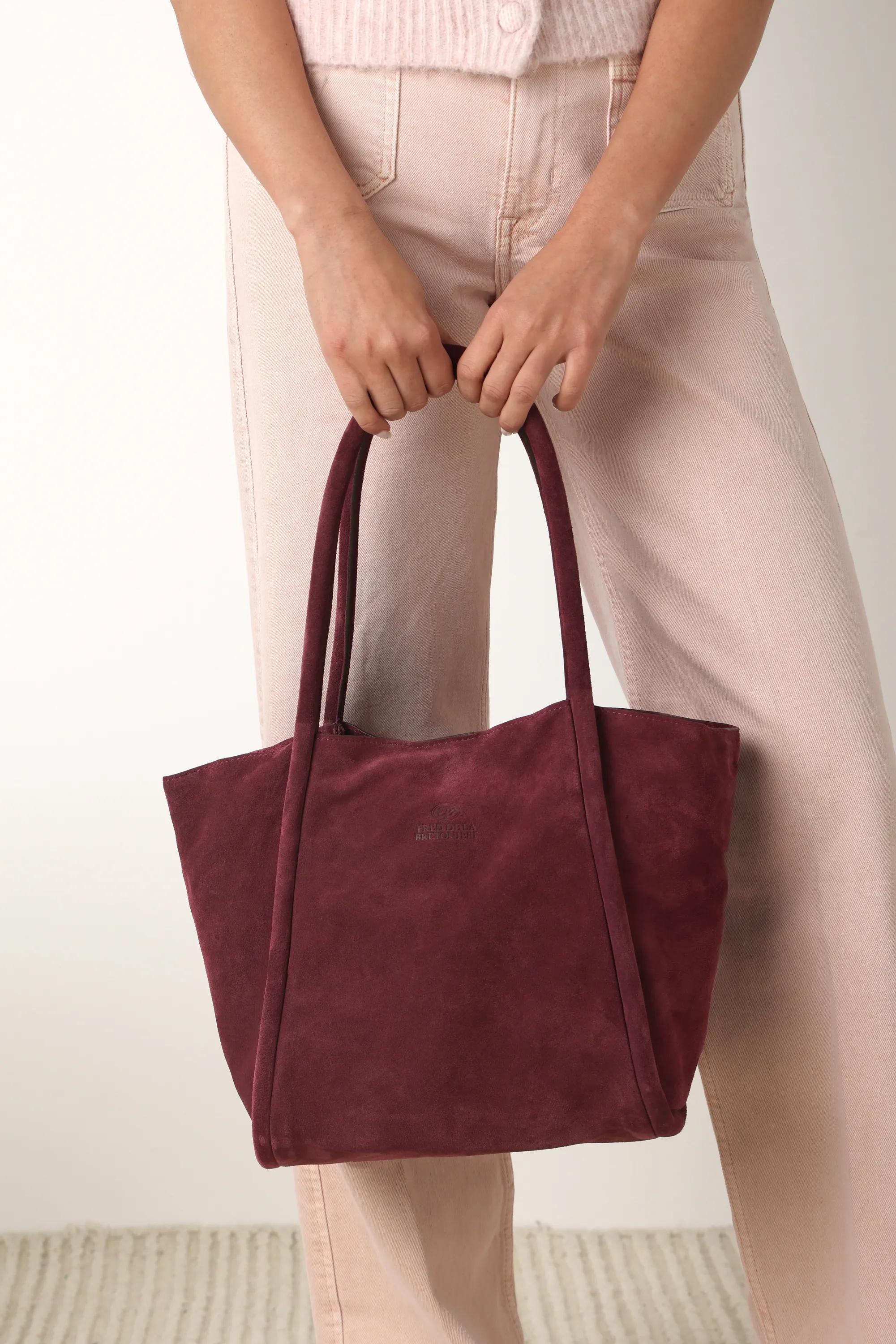 Nalani Schultertasche Veloursleder Burgunderrot