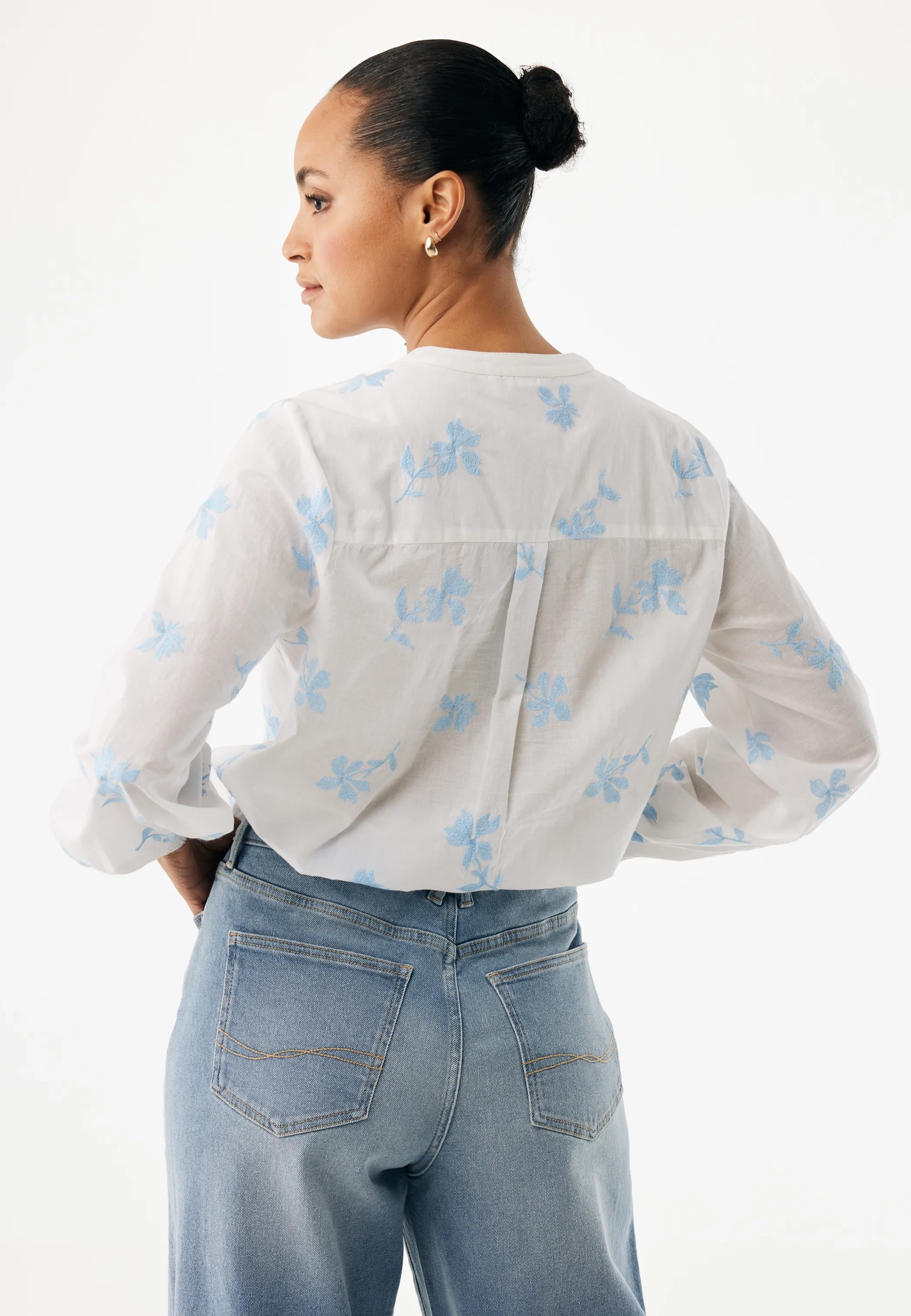 Flower Embroidery Blouse White