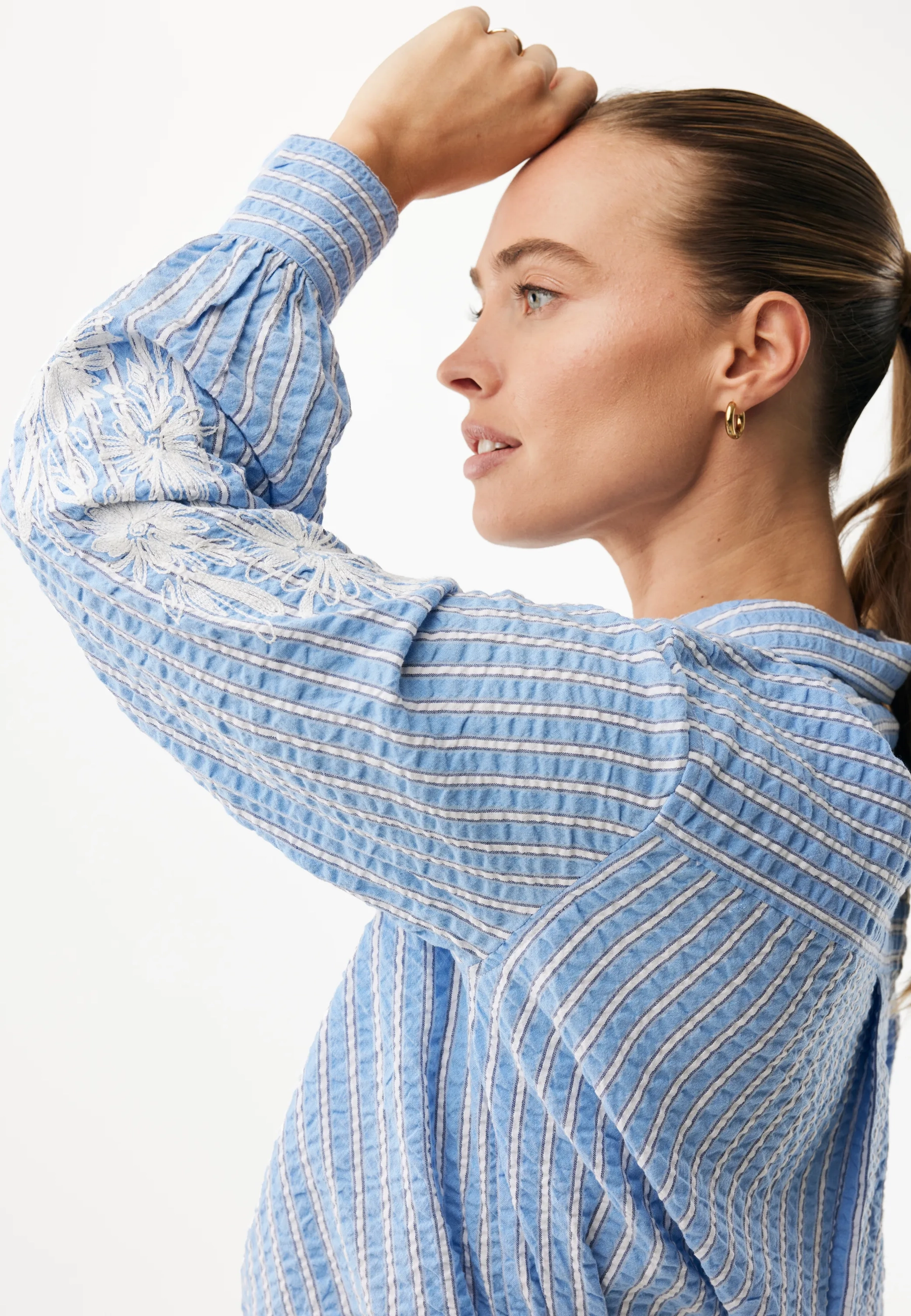 Gestreepte Blouse Met Borduursel Fresh Blue