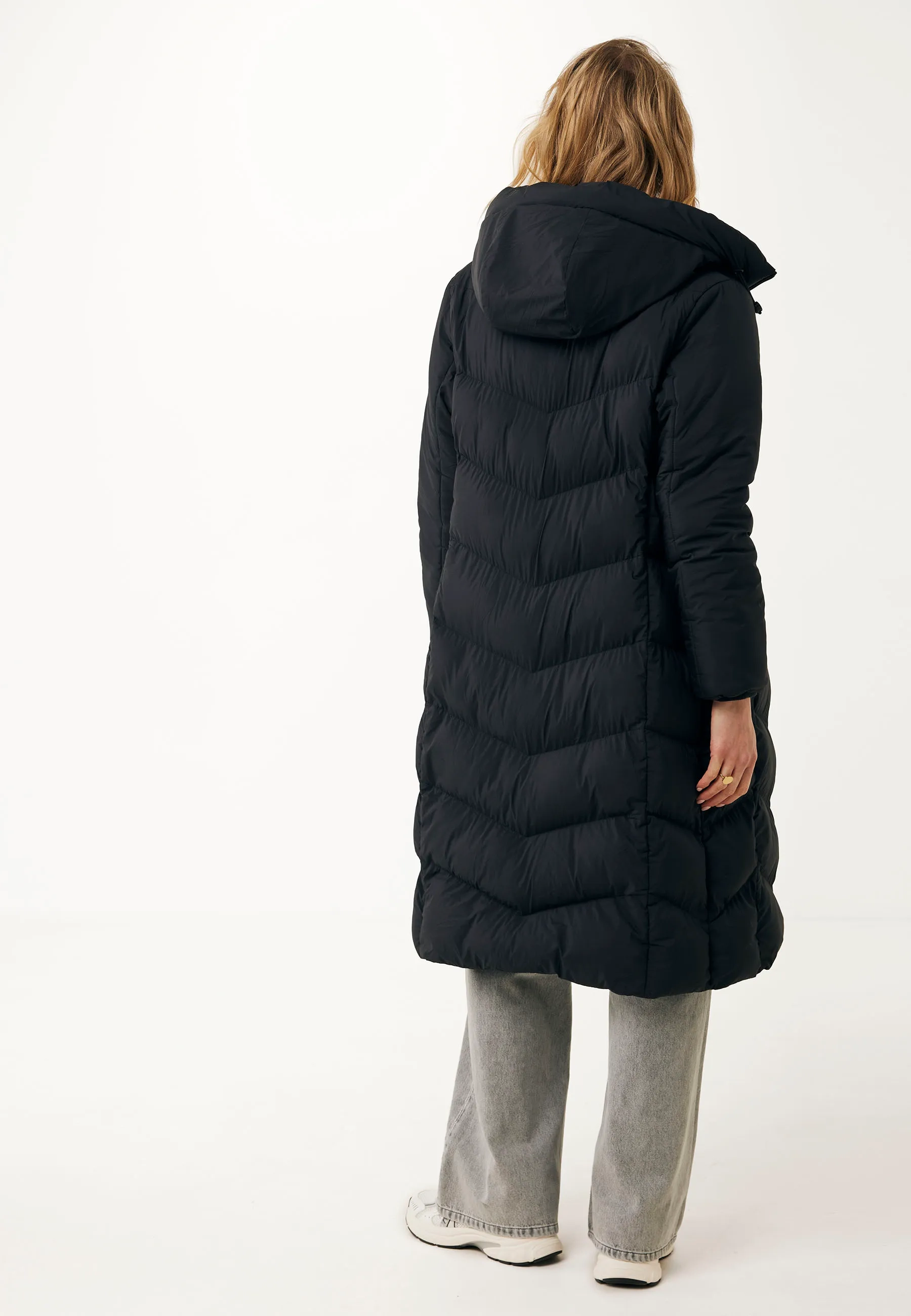 Lange puffer Zwart
