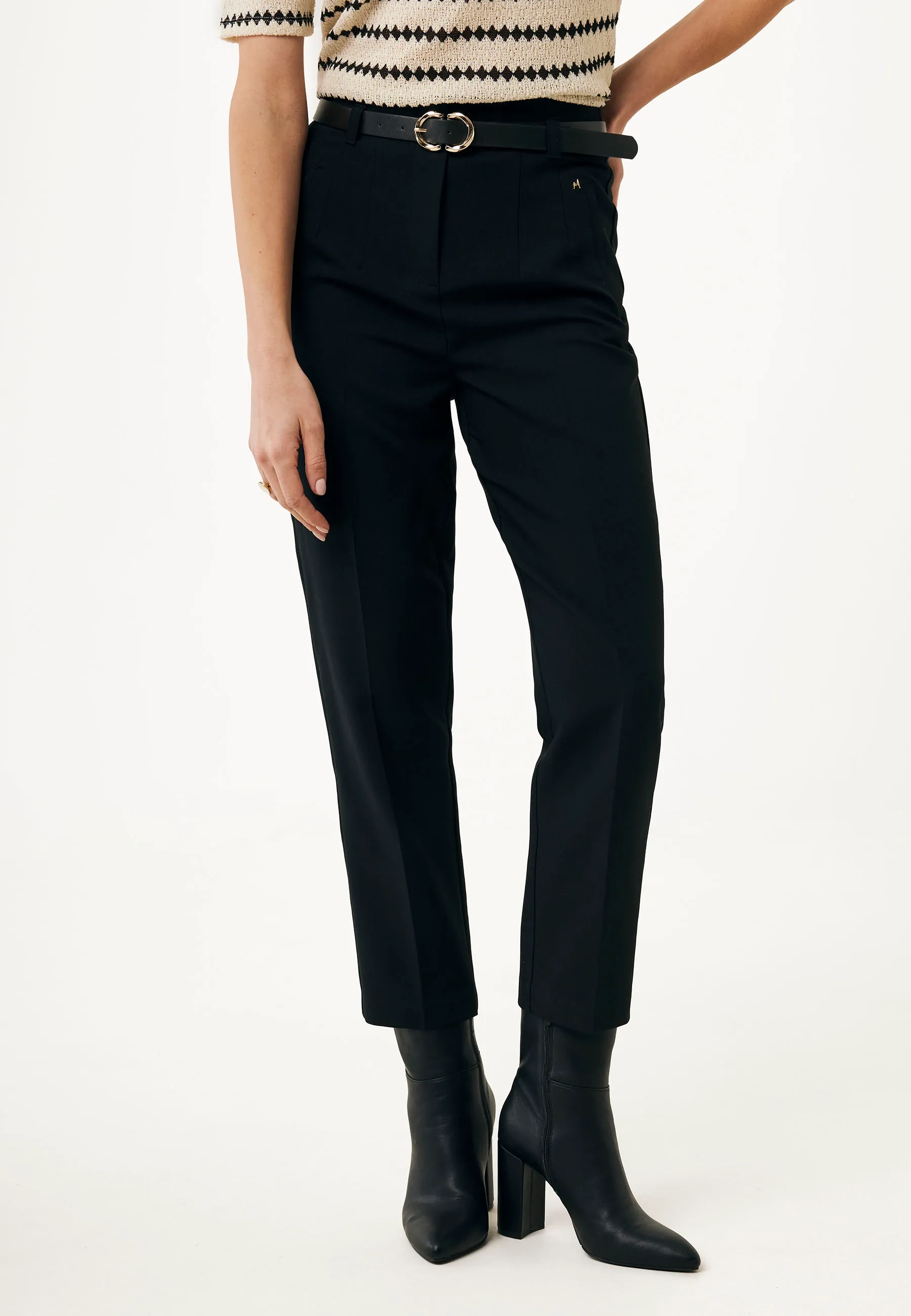 Broek met ceintuur tapered Zwart