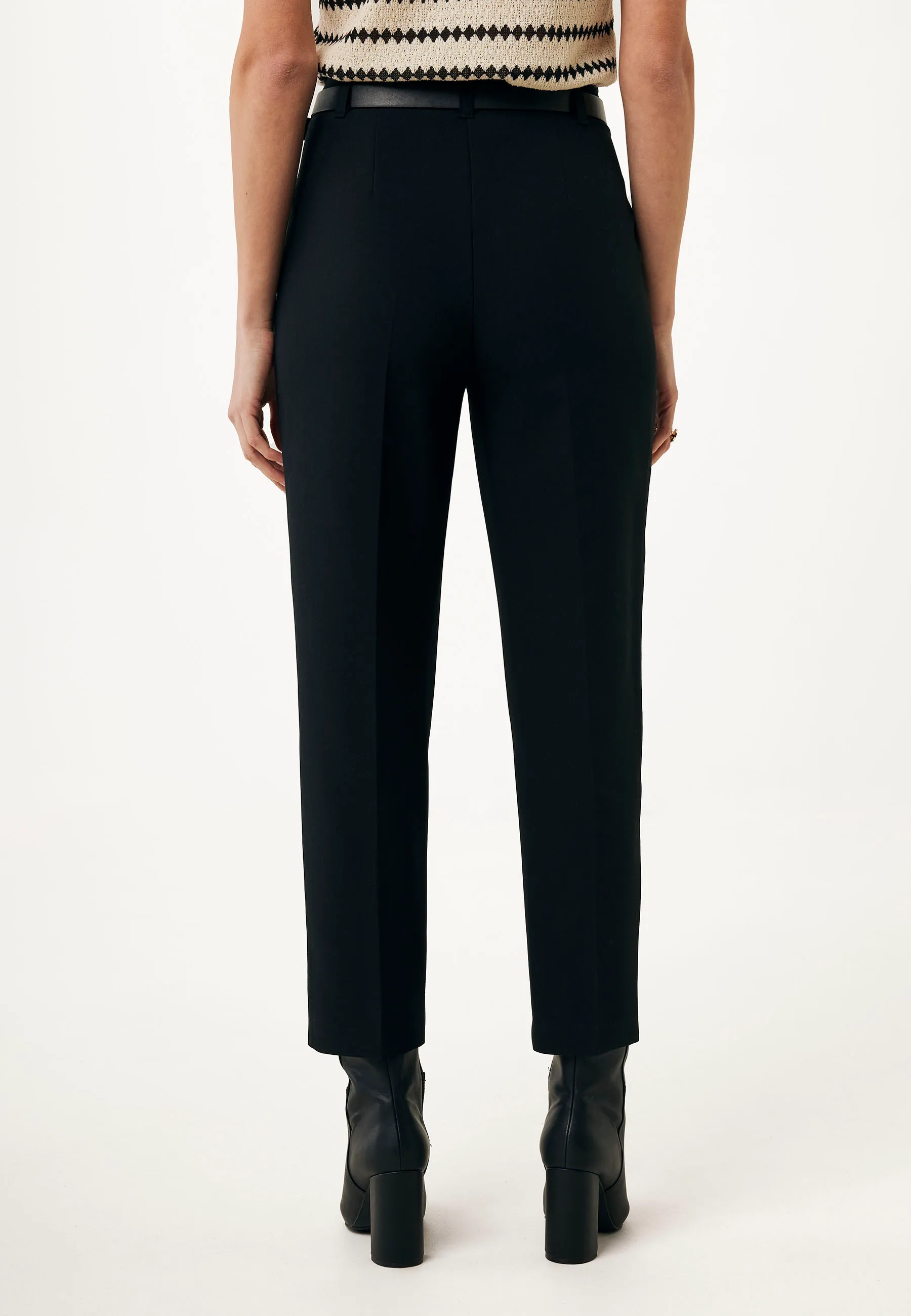 Broek met ceintuur tapered Zwart