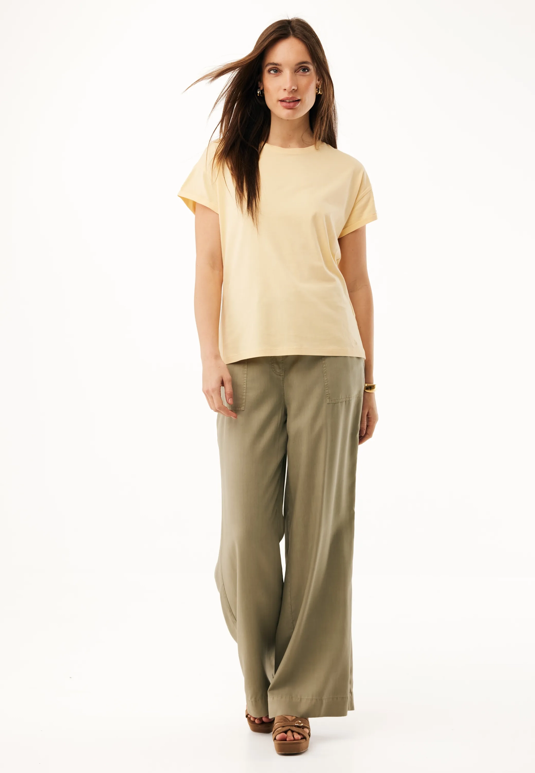 Mexx Flutter Sleeve T-Shirt Donna In Lino E Cotone, Maniche A Farfalla, Leggera E Fresca, Vestibilità Comoda, Perfetta Per L'Estate
