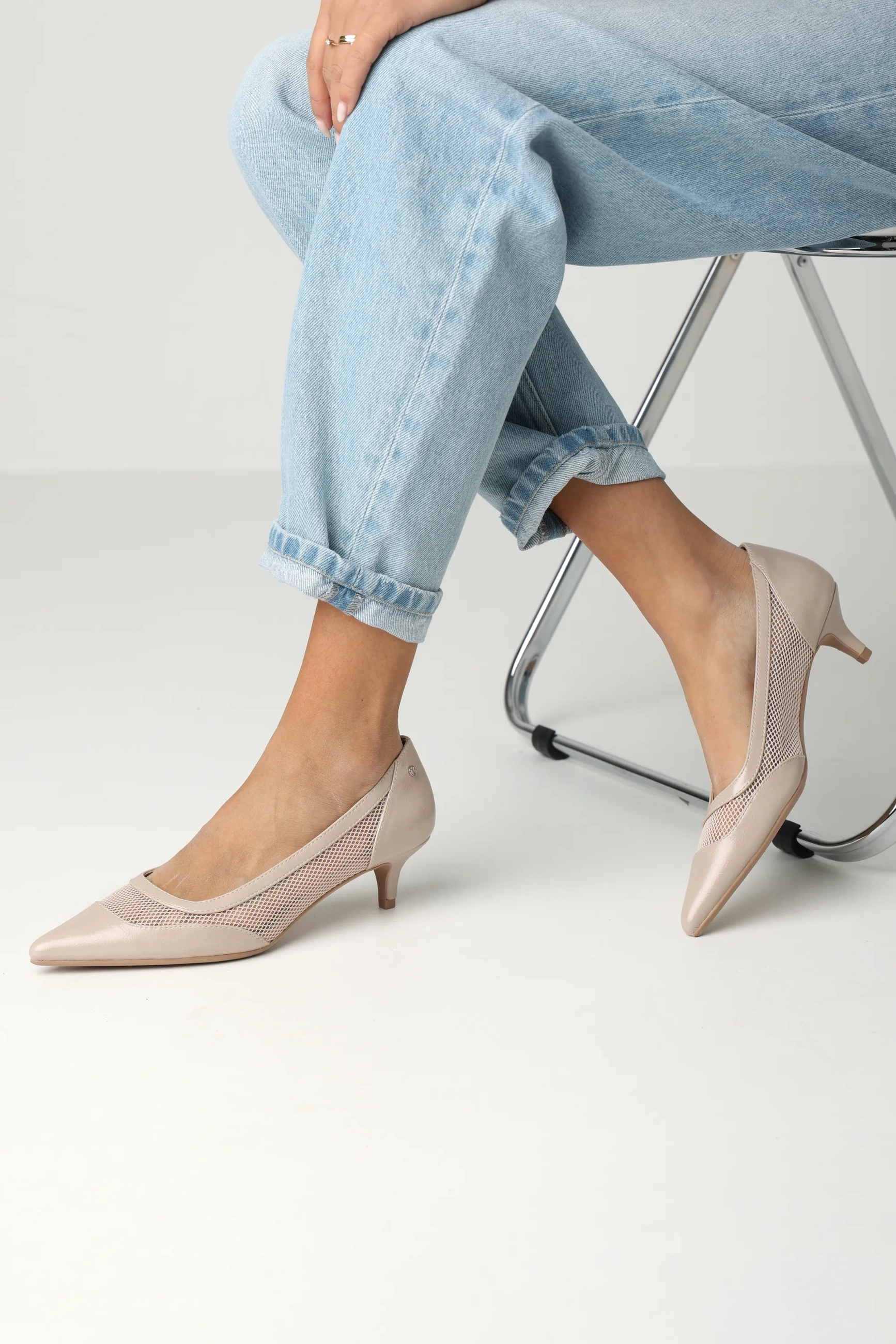 Ticha Suki Pump Dark Sand