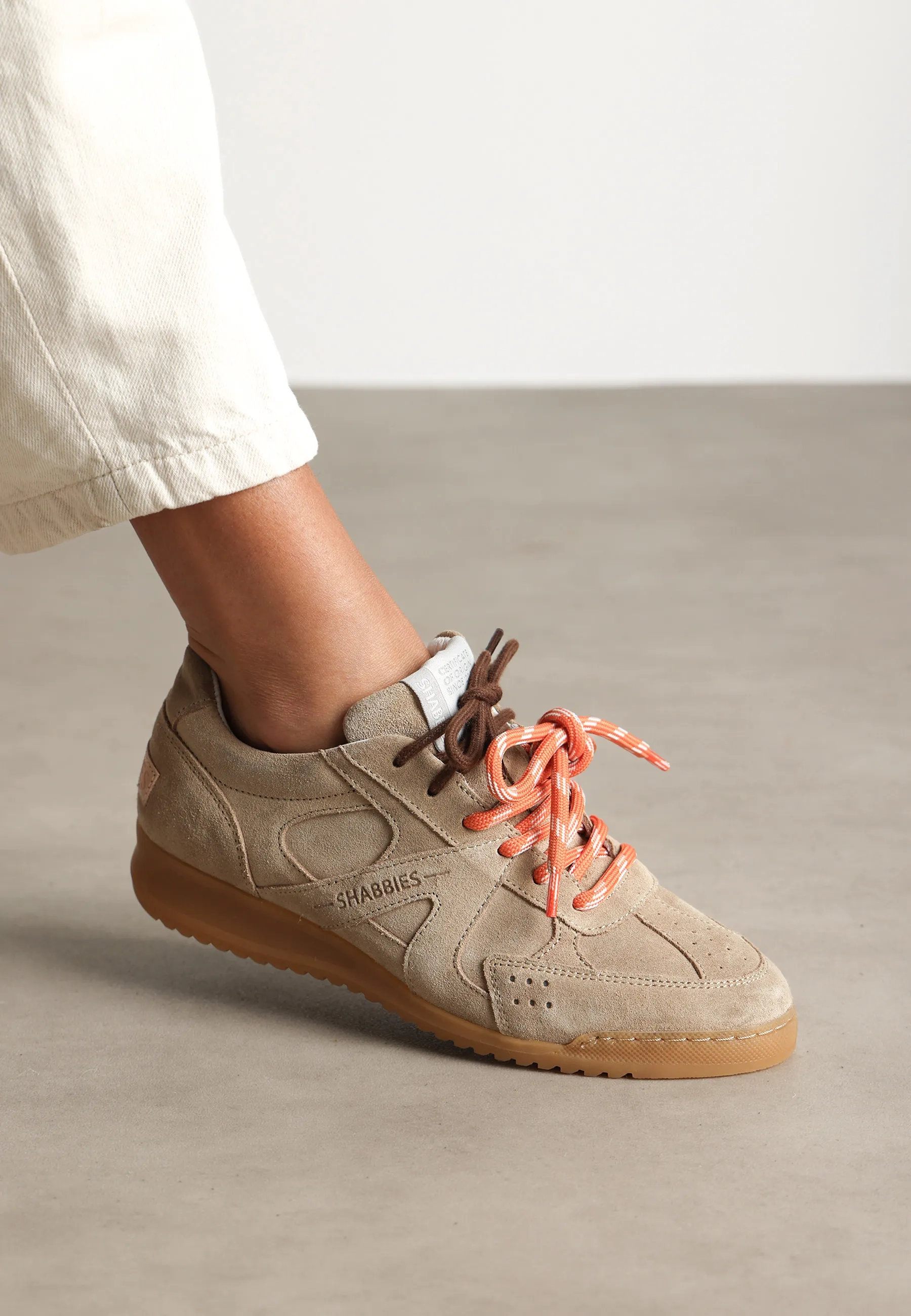 April Mina sneaker Suède Zand