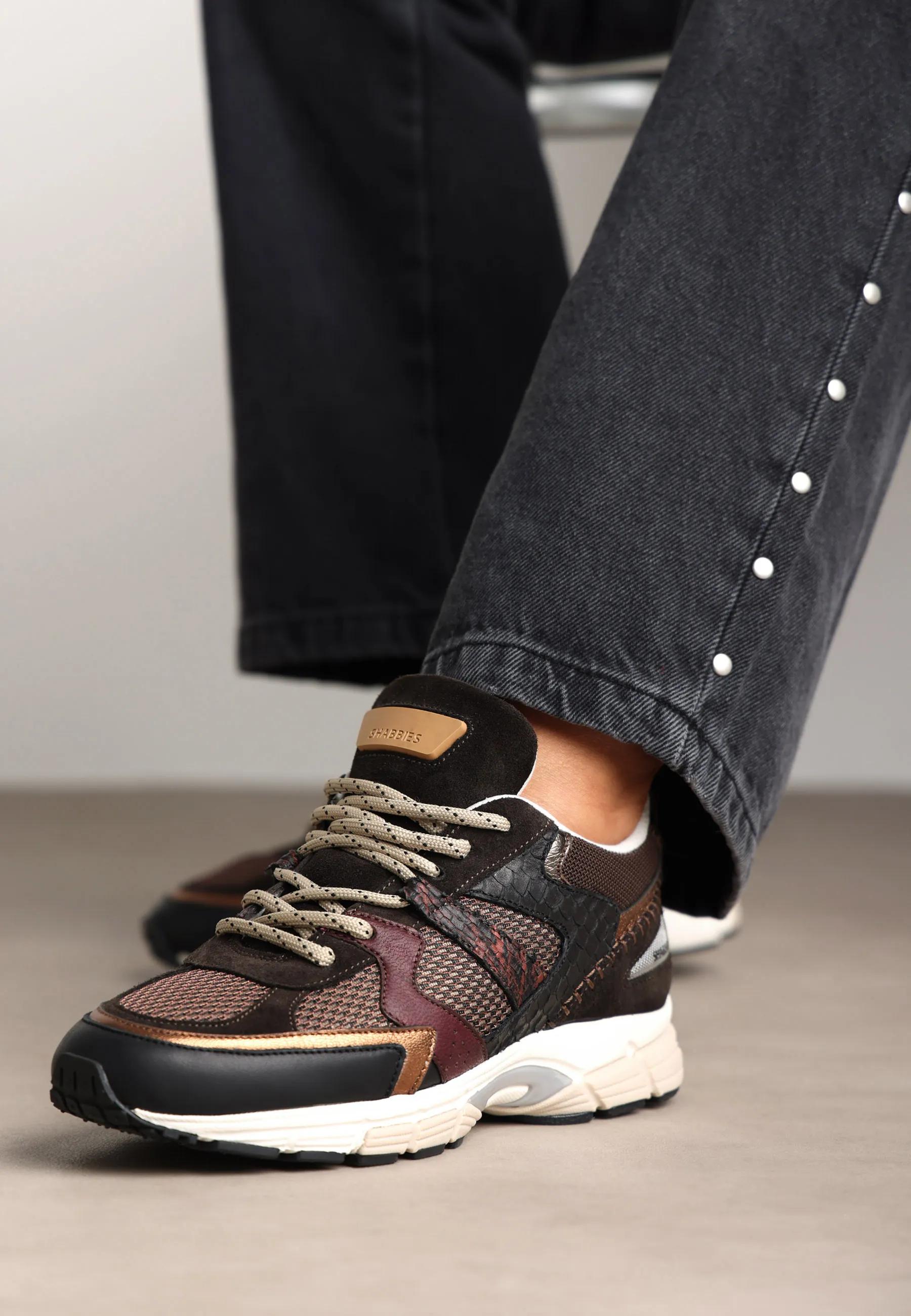 Abbey Run Sneaker Mesh Black/Brown