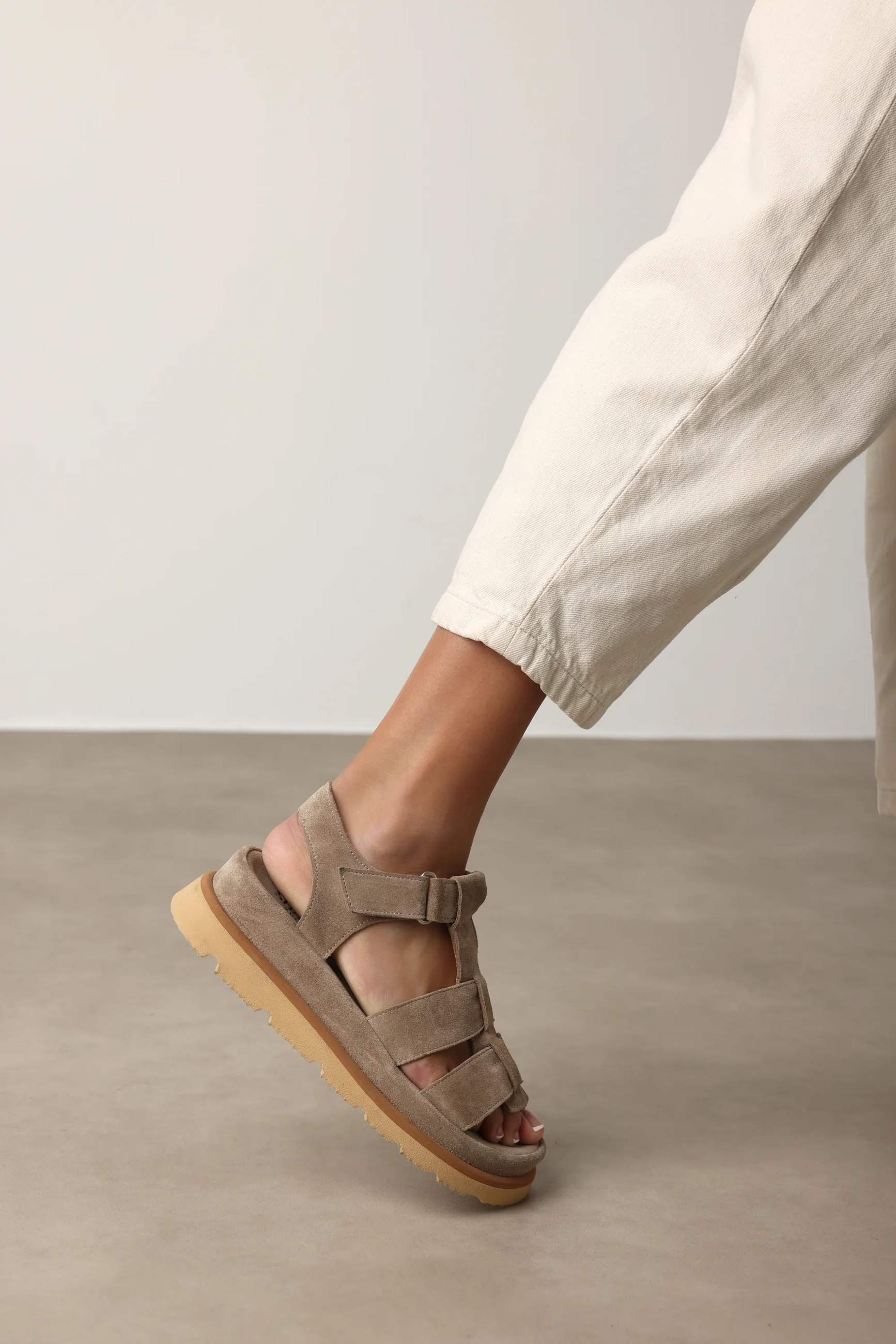 Wana sandaal Suède Zand