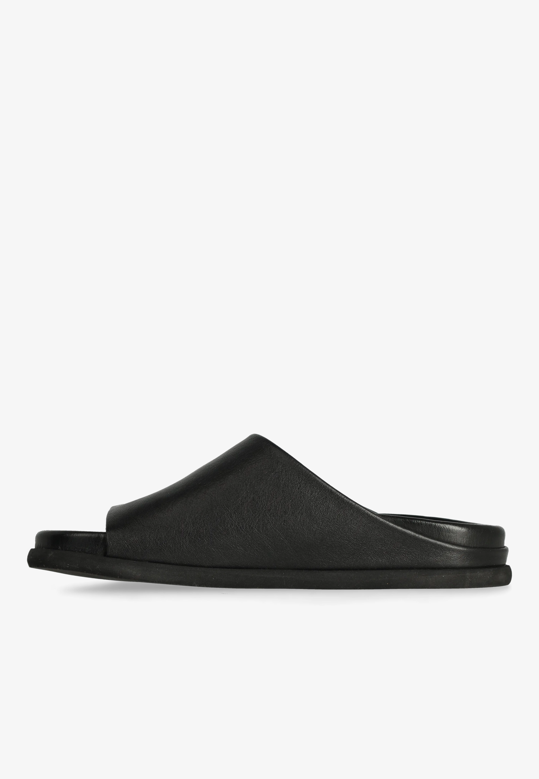 Inga Close slipper Leer Zwart
