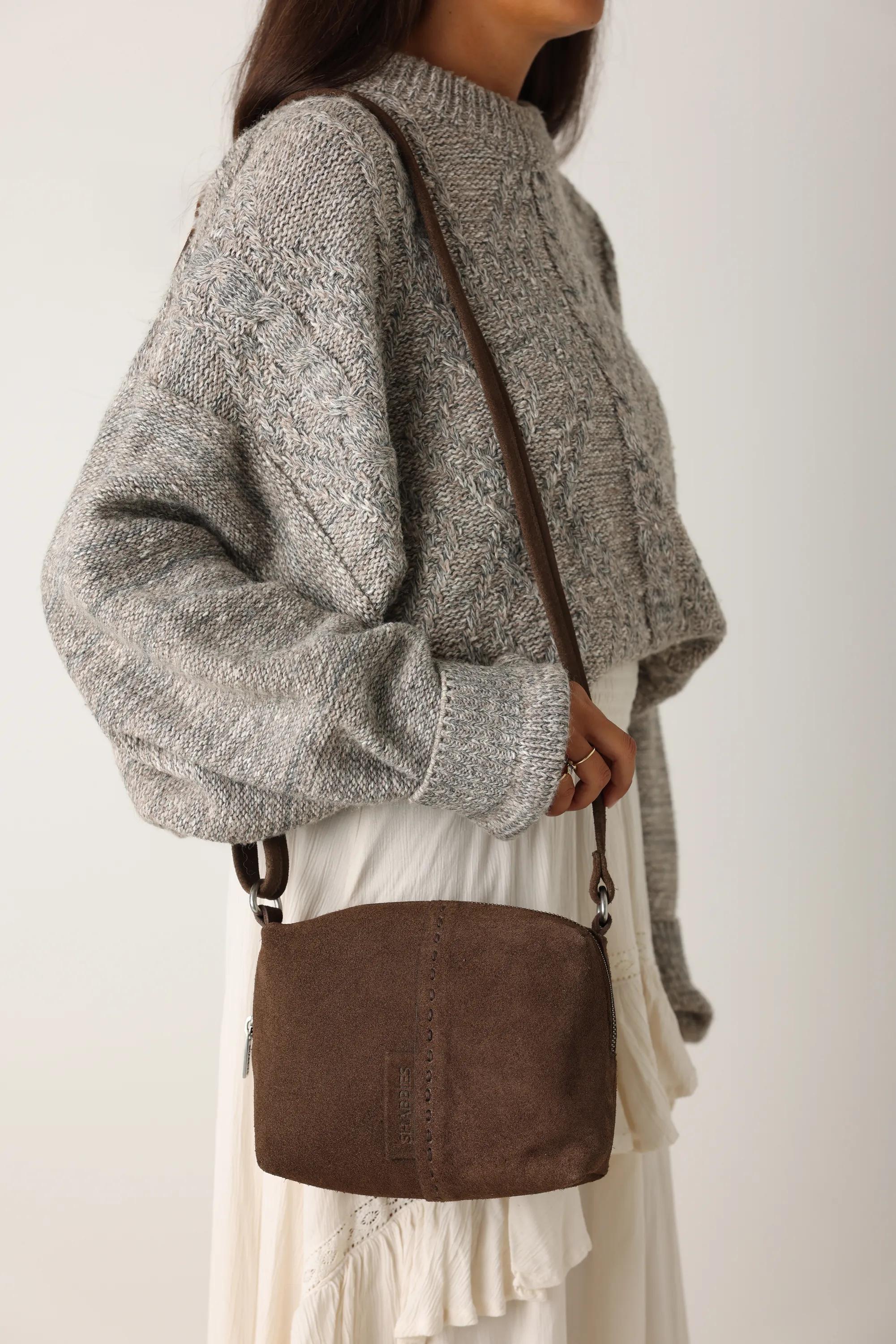 SAAR STITCHED Crossbody oiled suede Taupe