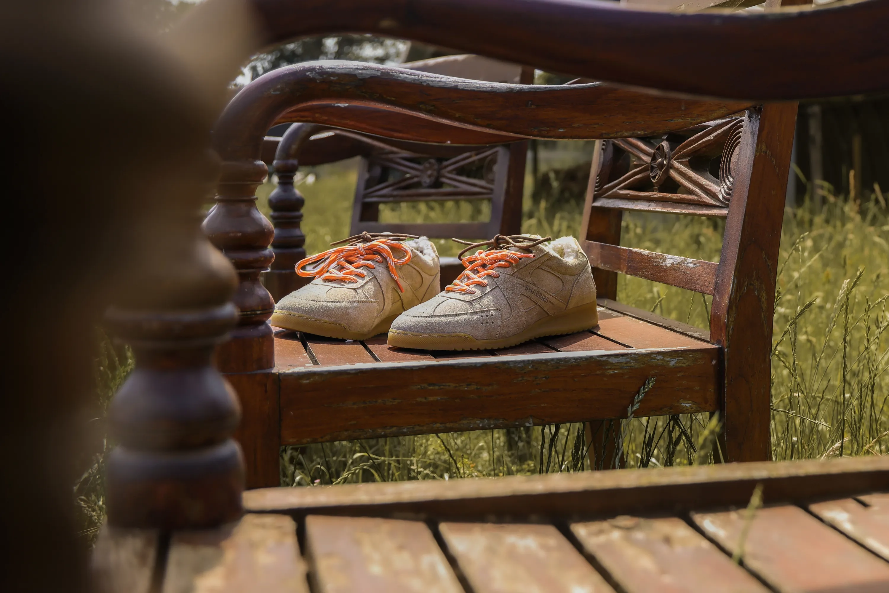 April Mina sneaker Suède Zand