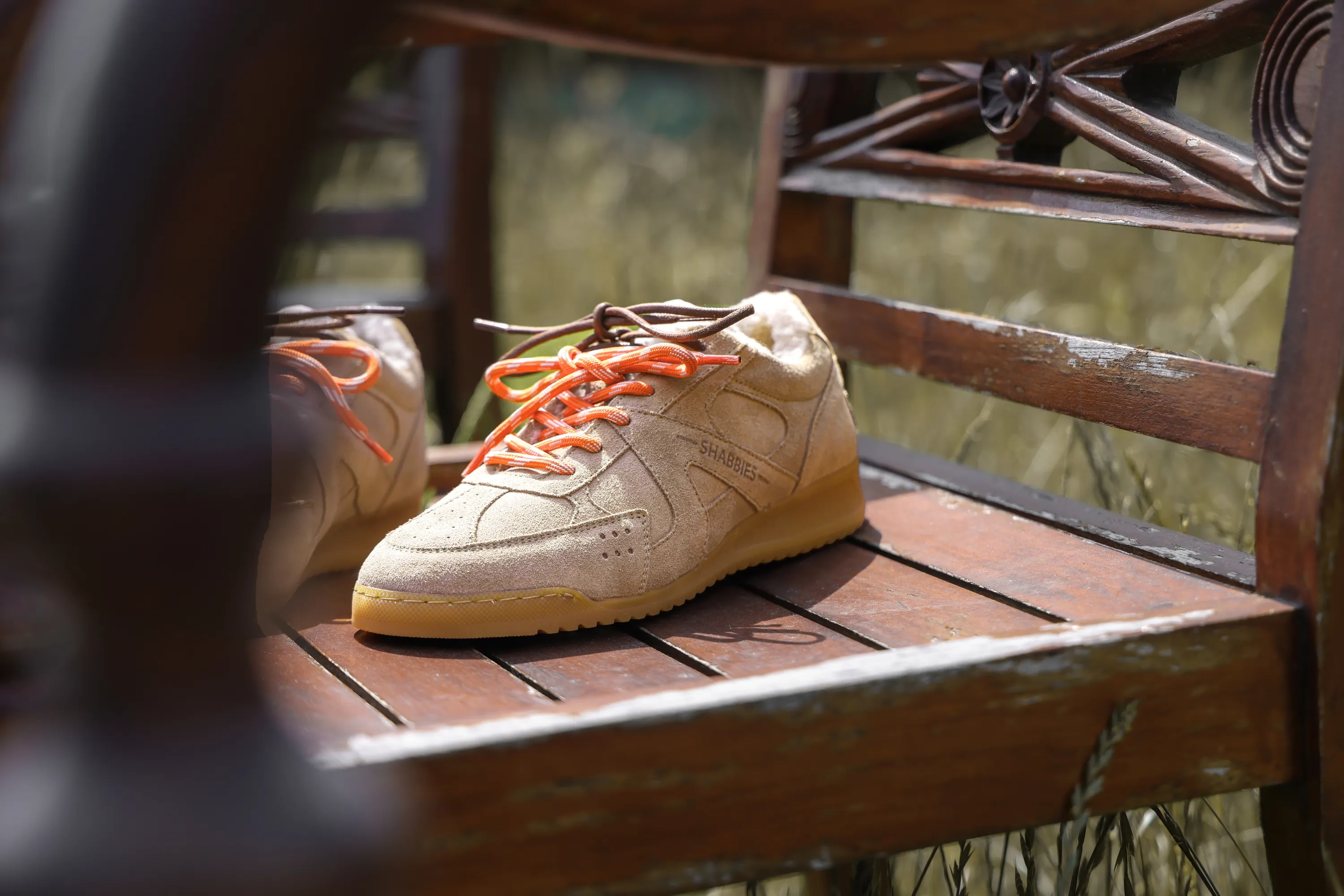 April Mina sneaker Suède Zand