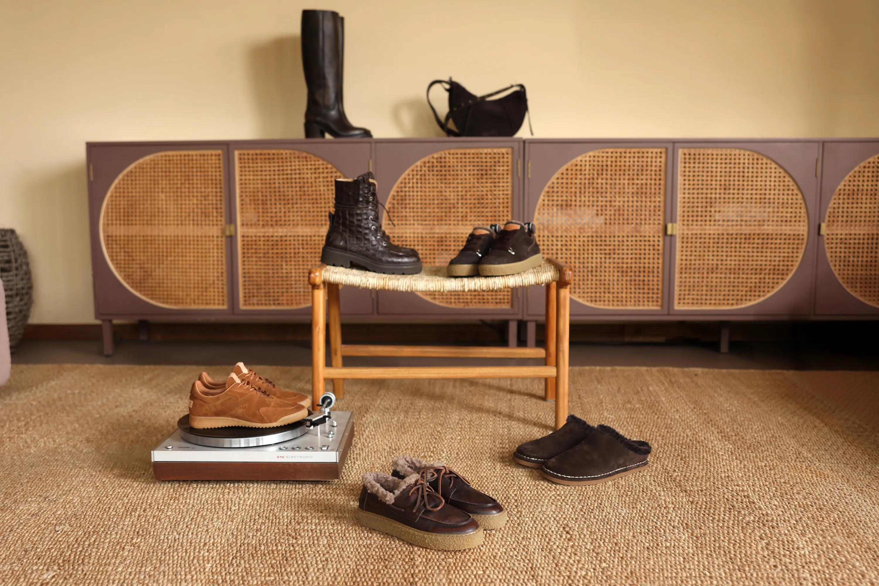 APRIL MINA Sneaker suede wool Warm Brown