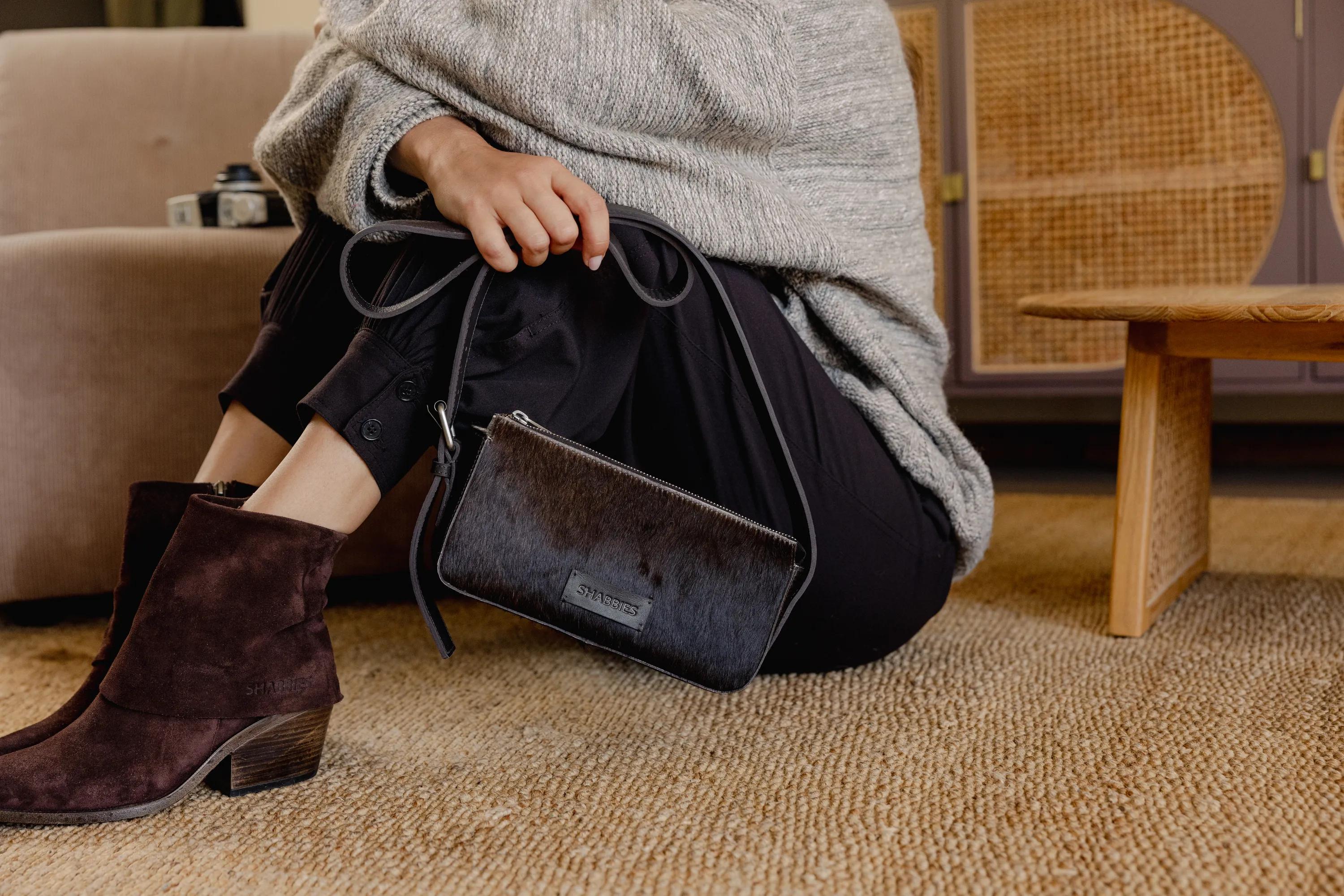 VENICE Shoulderbag Pony Leather Dark Brown