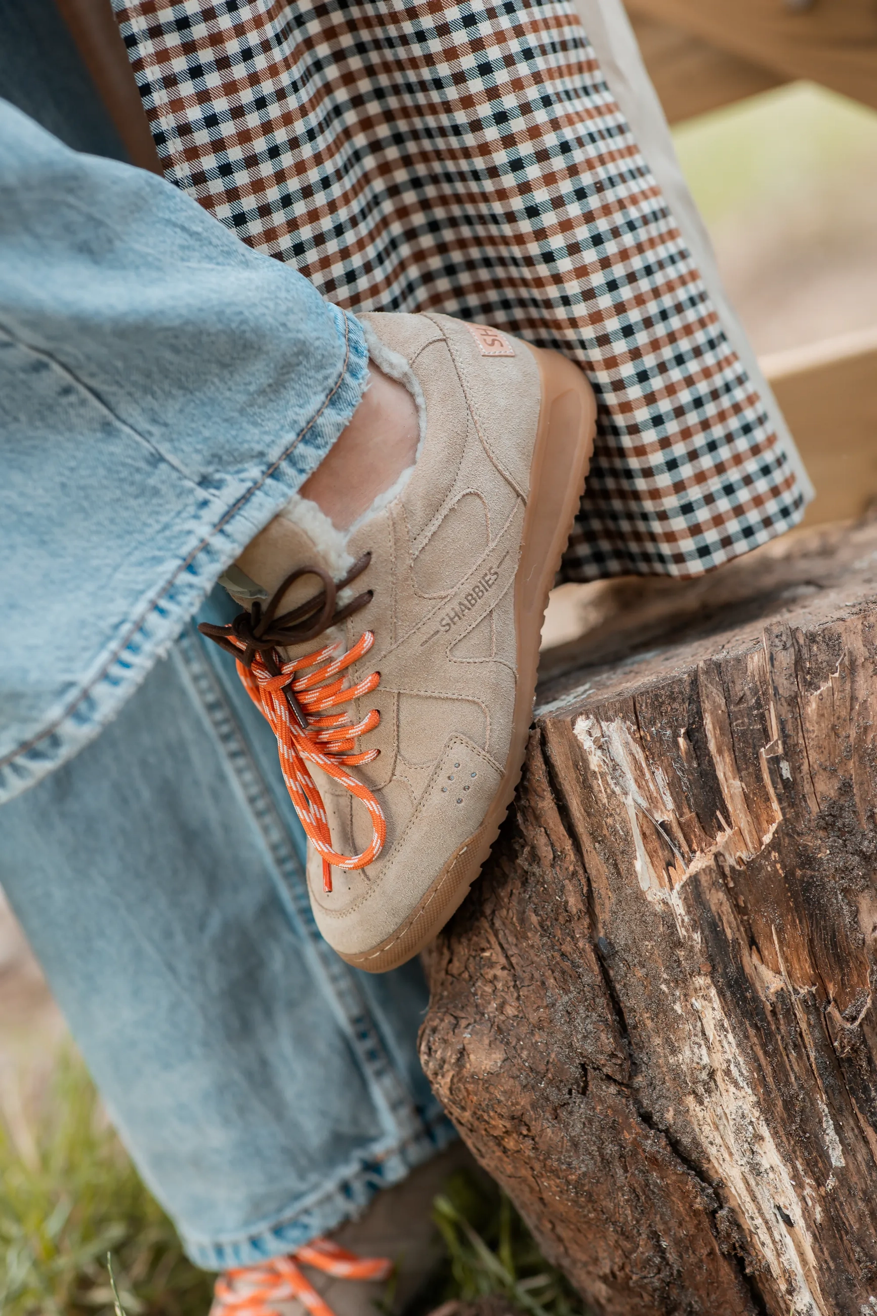 April Mina sneaker Suède Zand