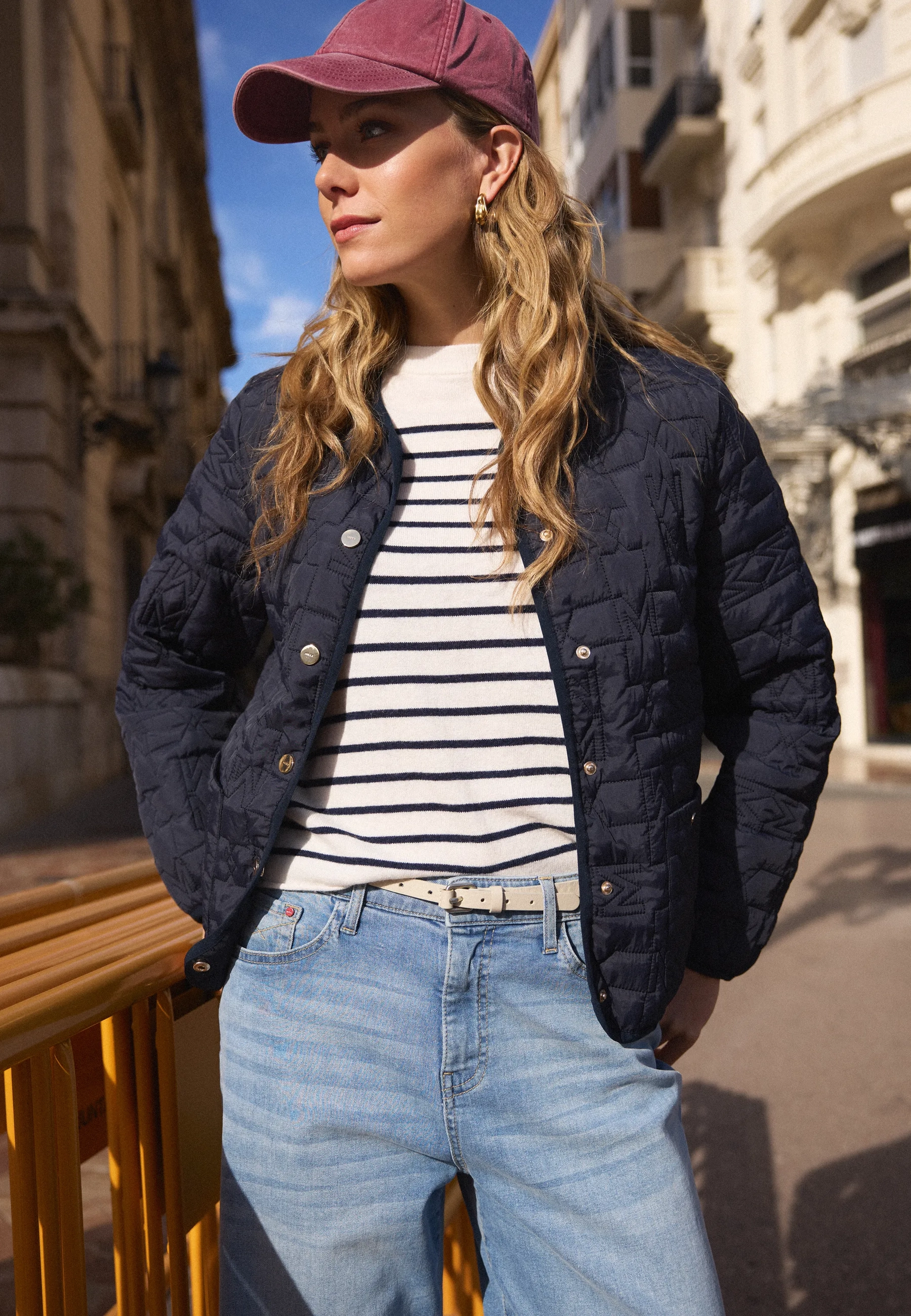 Aster Gestreepte Trui Off White