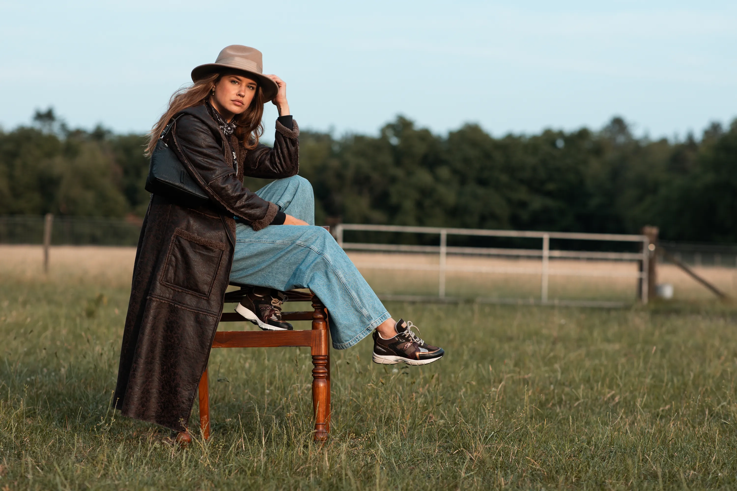 Abbey Run sneaker Mesh Zwart/Bruin