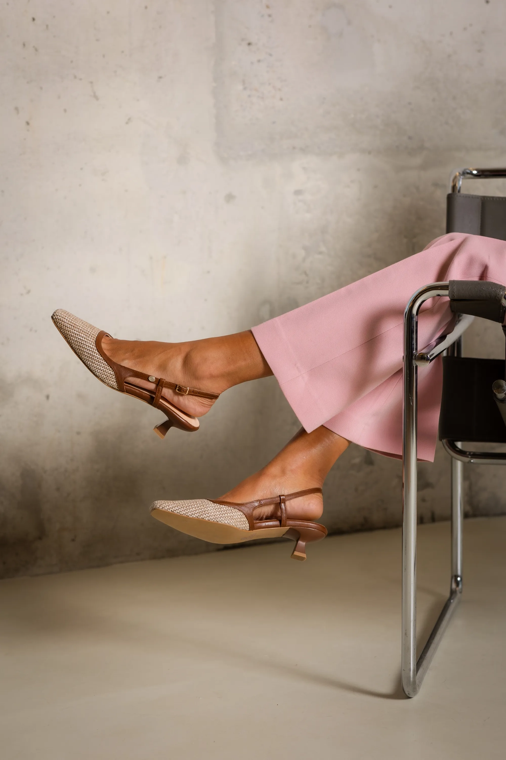 Carly Sling Raffia/Nappaleer Beige/Bruin