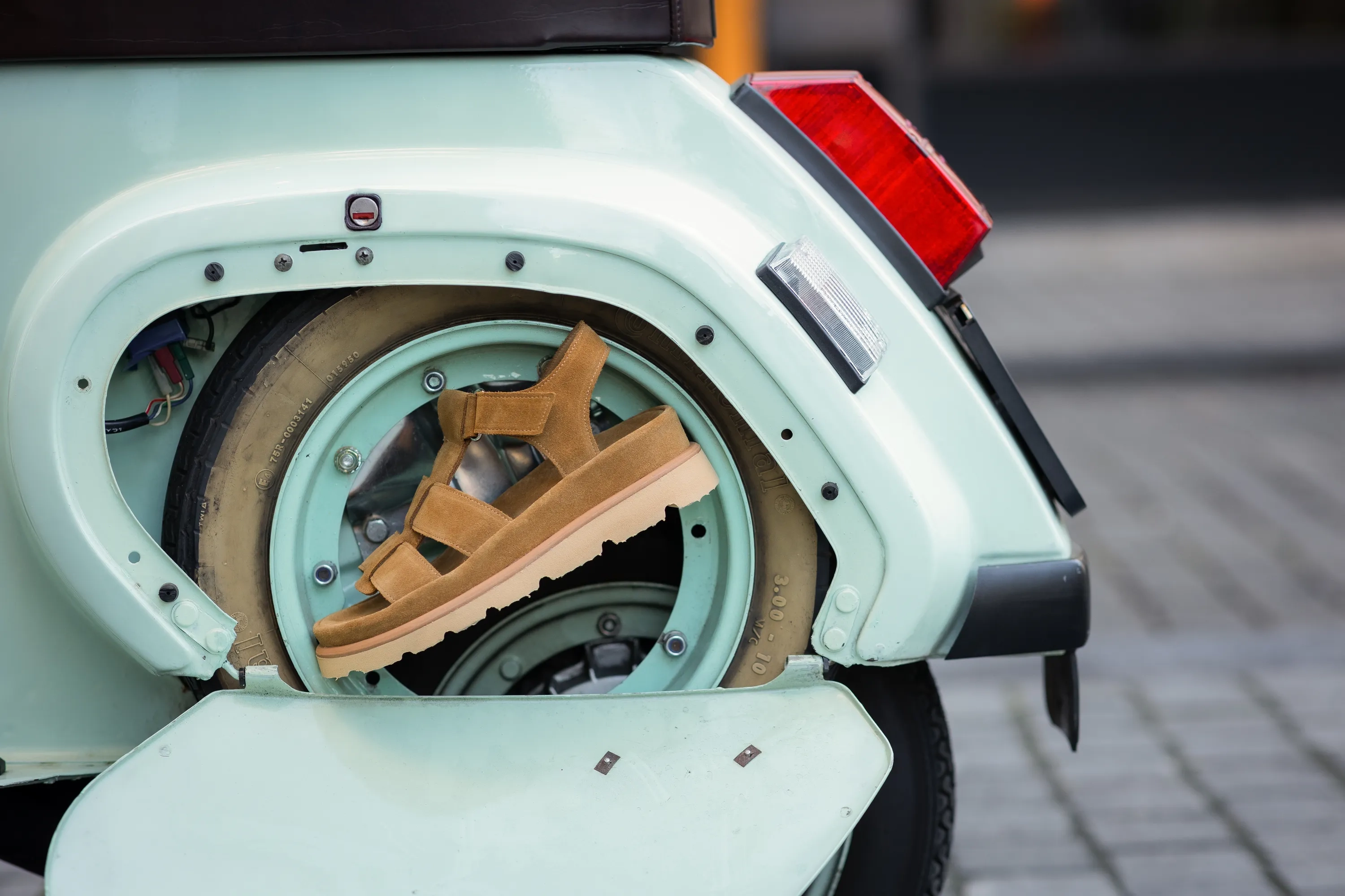 Wana Sandal Suede Cognac